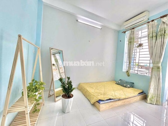 CHO THUÊ Căn Hộ 2 phòng Ban Công rộng 50m2 ngay sát bên Văn Lang cs3