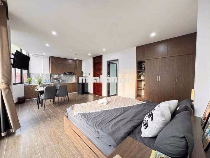 🔥CHO THUÊ CĂN HỘ DỊCH VỤ RỘNG - BAN CÔNG GẦN BITEXCO THÁNG 8/2026