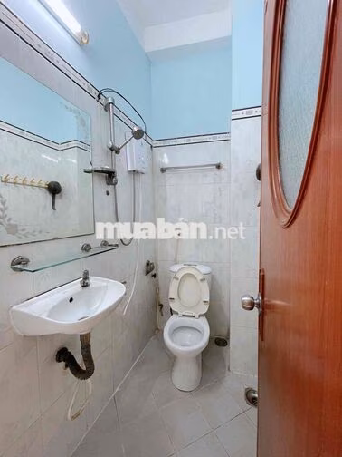 CHO THUÊ Căn Hộ 2 phòng Ban Công rộng 50m2 ngay sát bên Văn Lang cs3