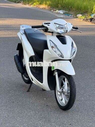 Vision 2025 odo 6 ngàn cây lốp rin theo xe còn dày