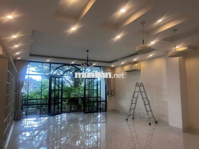 CHO THUÊ NGUYÊN TẦNG 2 - BAN CÔNG - NHÀ MẶT TIỀN - 2 PHÒNG - 1WC