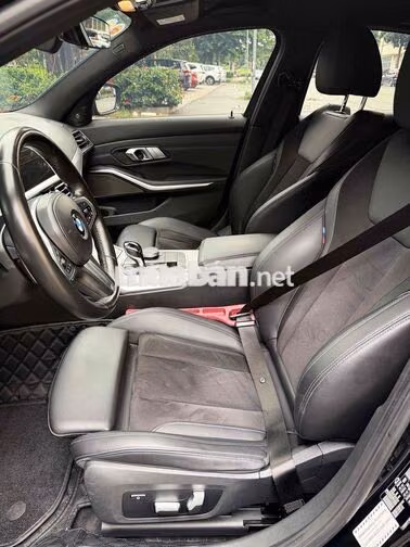 BMW 320i M-Sport 2022 4v5 km