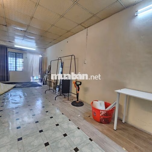 Cho thuê nhà mặt tiền CMT8 - 4 tầng 4pn3wc - KD đa ngành