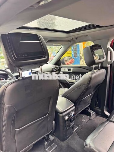 Ford Explorer Limited 2023 đăng ký 10/2024