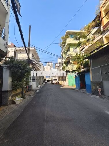 MT Huyện Toại P12 Q.11- 4x18m Trệt 3 lầu ST 6PN 5WC-Giá 18tr/th