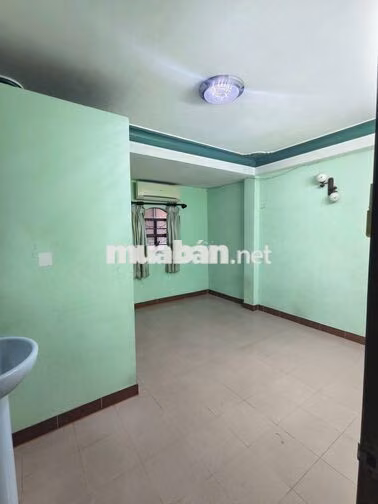 MT Huyện Toại P12 Q.11- 4x18m Trệt 3 lầu ST 6PN 5WC-Giá 18tr/th