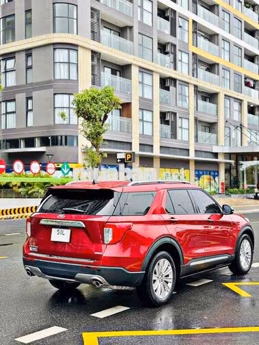 Ford Explorer Limited 2023 đăng ký 10/2024