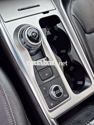 Ford Explorer Limited 2023 đăng ký 10/2024