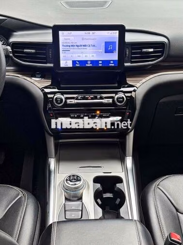Ford Explorer Limited 2023 đăng ký 10/2024
