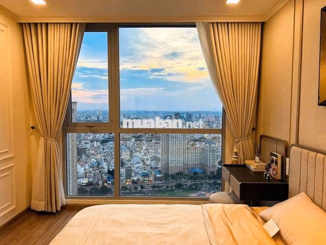 Bán căn hộ 85m2, 2PN, 2WC, Park 7, full nội thất,Vinhomes Central Park