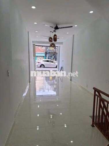 Mặt Tiền Lê Văn Duyệt 240m2 Có Hầm 3 Lầu Sát Trần Quang Khải-Cầu Bông 