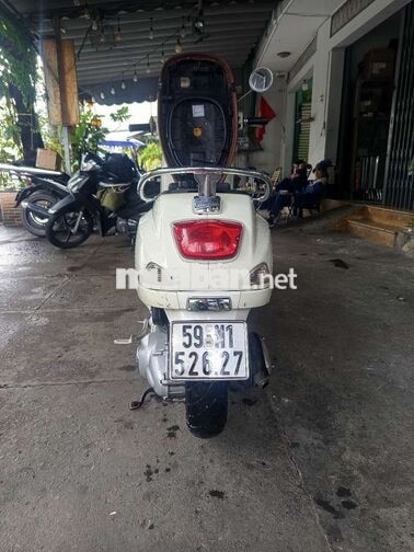 Piaggio Vespa LX125 Trắng Nguyên bản