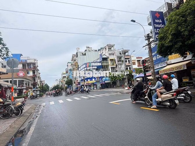 Bán Nhà Mặt Tiền Hàn Hải Nguyên Quận 11 , DT :3,5x13m ,3 tầng 12.8 tỷ
