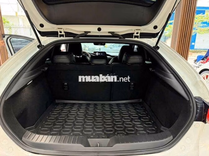 Mazda 3 2022 Sport Premium 1.5L, màu trắng,6v7km