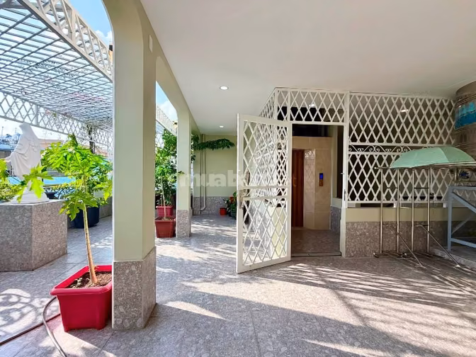 Bán nhà khu Trần Hưng Đạo Q.5 - 83m2 - 4pn 5wc 