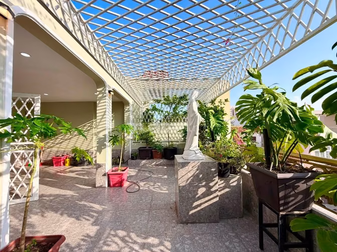 Bán nhà khu Trần Hưng Đạo Q.5 - 83m2 - 4pn 5wc 