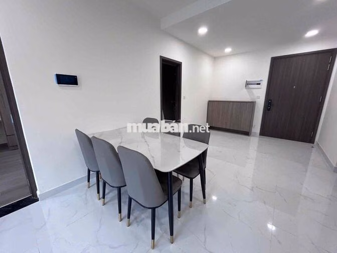 Chính chủ gửi thuê nhanh căn hộ cao cấp Diamond Centery - Celadon City