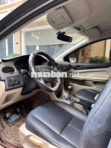 chính chủ cần bán xe Focus 2007 Đen