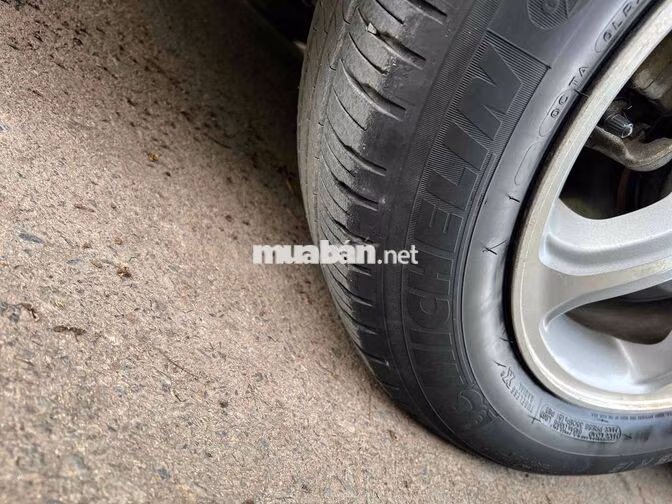 Honda Civic 1.8AT Tôi chính chủ đứng tên cần bán