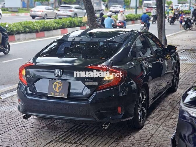 Honda Civic 1.5L Turbo 2018 Xám