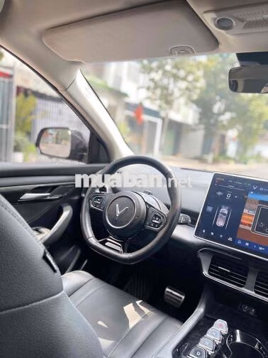 VinFast VF8 ECO/CATL 2023 Đen 41.000 Km