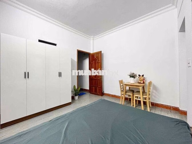 Căn Hộ Studio tách Bếp - Full Nội Thất - 25m2 - Khu Hoàng Hoa Thám