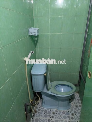 Cho thuê 1 phòng trong nhà nguyên căn