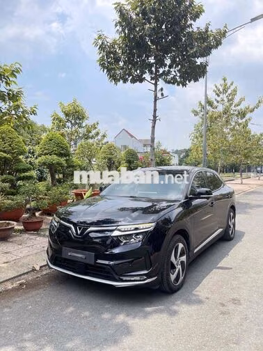 VinFast VF8 ECO/CATL 2023 Đen 41.000 Km