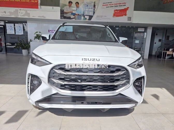 Isuzu MU-X B7 Plus 2025 Trắng 7 chỗ AT