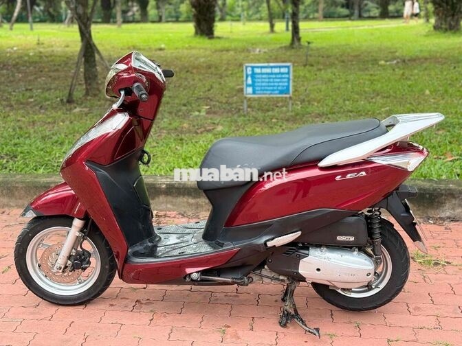 Honda Lead 2013, Máy móc nguyên zin chưa rớt.