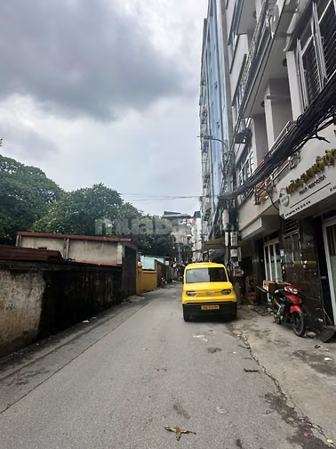 Chính chủ bán nhà phân lô oto ngõ 40 Đức Thắng cạnh Học viện Tài Chính