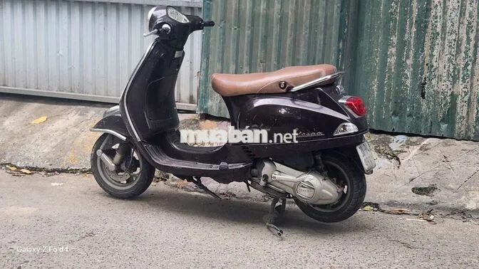 Piaggio Vespa Nâu