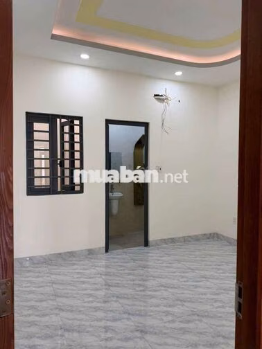Nhà MT CHIẾN LƯỢC [4X18, 4 lầu, 5pn, 6toilet] 15tr/tháng