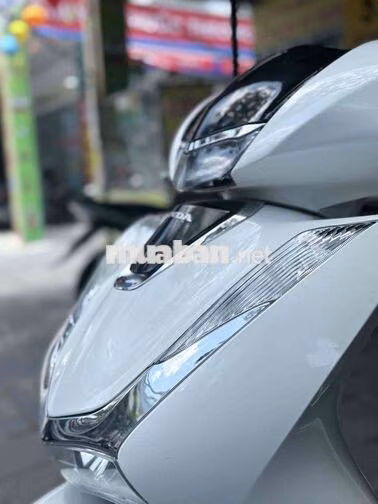 Honda SH125i 2022 Trắng 11779 km