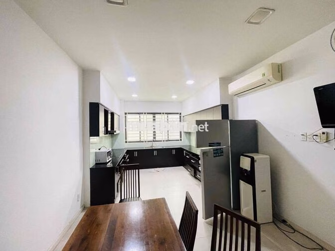 CHO THUÊ NHÀ 3 TẦNG 6PN FULL NỘI THẤT