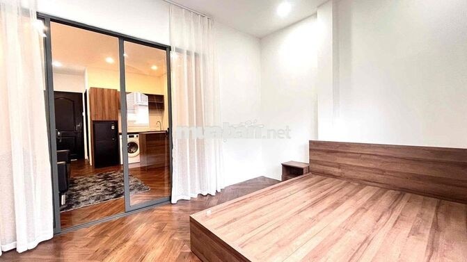 Chính chủ Cho thuê Căn Hộ 1 Phòng Ngủ ngay Cầu vượt Ba Tháng Hai