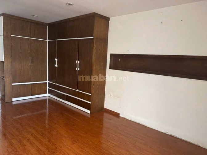CHỐT NGAY NHÀ SÁT CHỢ HOÀNG HOA THÁM, TÂN BÌNH (DT:100m2) GIÁ: 5,54 Tỷ