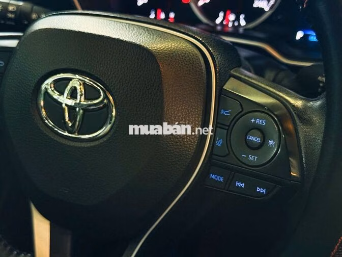 Toyota Corolla Cross 1.8V 2022 Đen 50.000 km