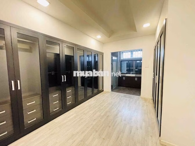 CHO THUÊ NHÀ 3 TẦNG 6PN FULL NỘI THẤT