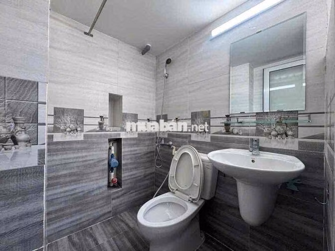5trịu tròn🍠 giá rẻ mới xây Duplex Cửa sổ trời