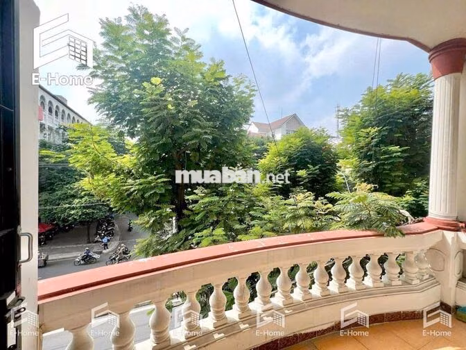 PHÒNG TRỌ SINH VIÊN VĂN HIẾN GIÁ RẺ BAN CÔNG FULL NỘI THẤT THANG MÁY 