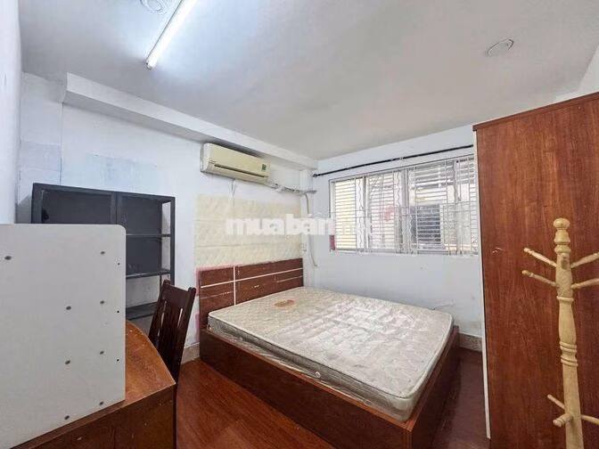 TÁCH BẾP SIÊU RỘNG NGAY PHẠM NGŨ LÃO Q1 5P ĐI BỘ RA METRO BẾN THÀNH