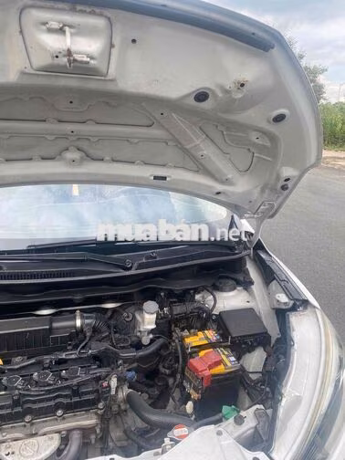 Suzuki Ertiga 2019 Số sàn Trắng 7 chỗ