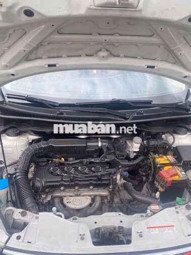Suzuki Ertiga 2019 Số sàn Trắng 7 chỗ