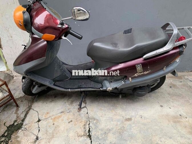 Honda Spacy Cổ điển màu Đỏ mận