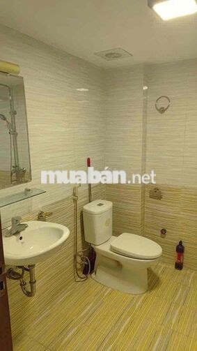 Cho Thuê nhà 5Tầng Ngọc Thuỵ 3PN, ô tô 7 chỗ vào nhà, nội thất cơ bản