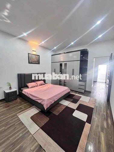 CHO THUÊ NHÀ NGUYÊN CĂN PHỐ CHU HUY MÂN - PHÚC ĐỒNG - Ô TÔ ĐỖ GẦN -3PN