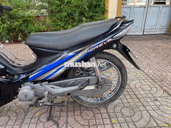 Suzuki Revo 110cc Đen có giao lưu xe