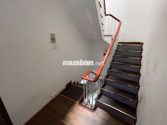 NGANG LỚN 15M - NGUYỄN VĂN CỪ QUẬN 1 - 15x5,5m - 4 TẦNG - 75 TRIỆU
