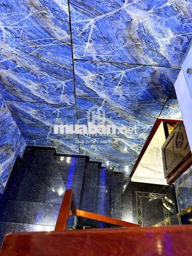 SPA - nha khoa MT 34 Nguyễn Văn Cừ, Q1. Dt: 5x12m, Kc: 7 tầng TM